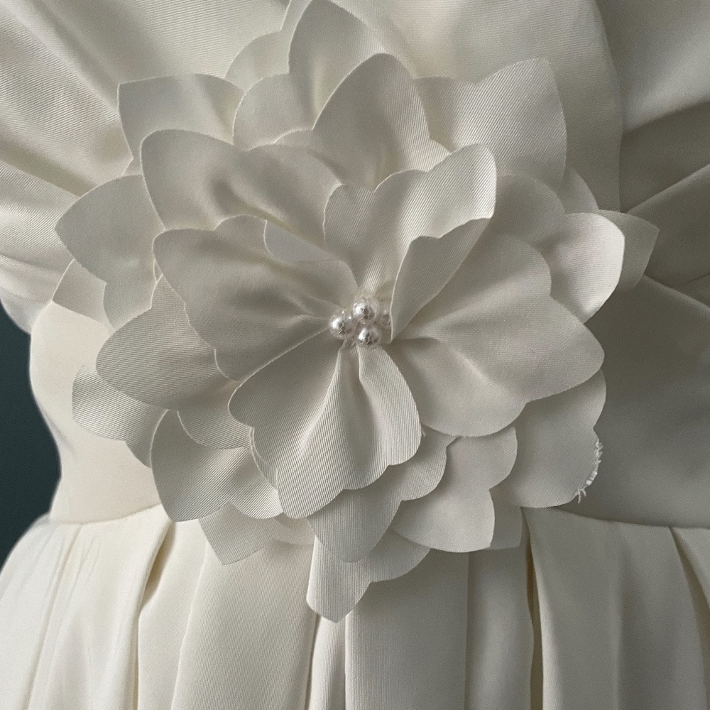 Oleg Cassini Bridal Dress - Picture 3 of 5